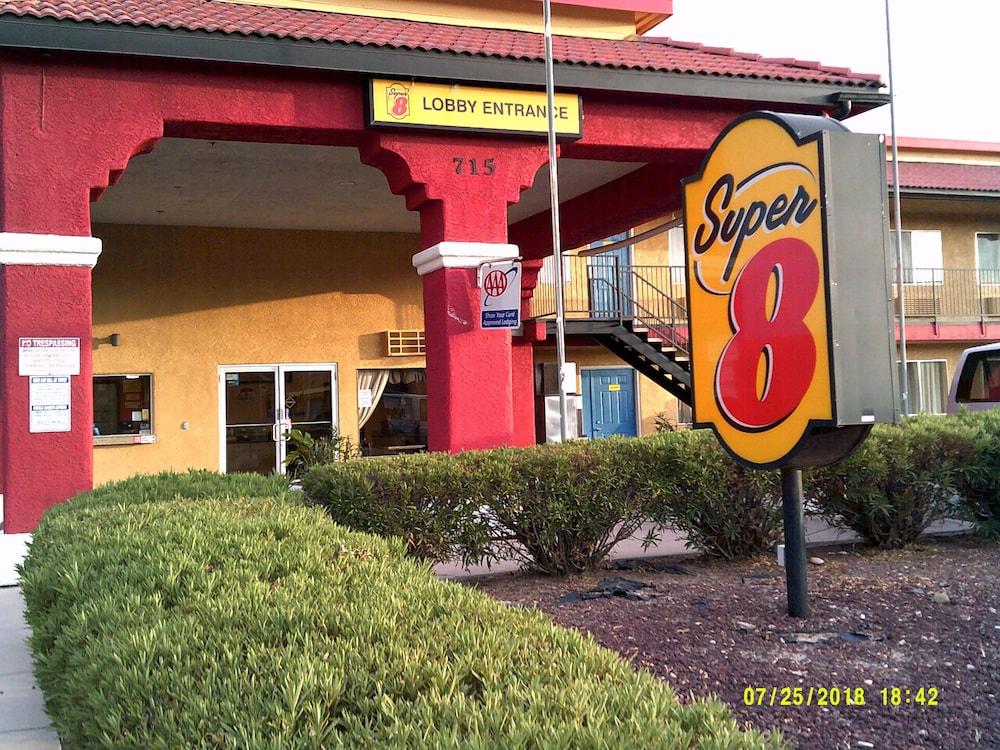 Super 8 By Wyndham Tucson Downtown Convention Center Hotel Eksteriør billede
